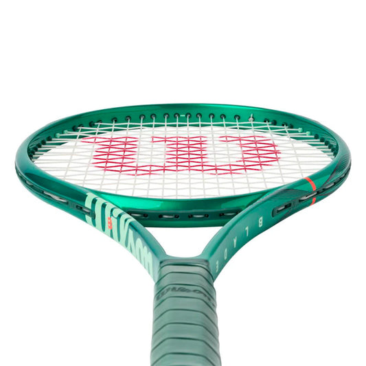 Wilson Blade 98 (18x20) V10 2026 Tennis Racquet Wilson