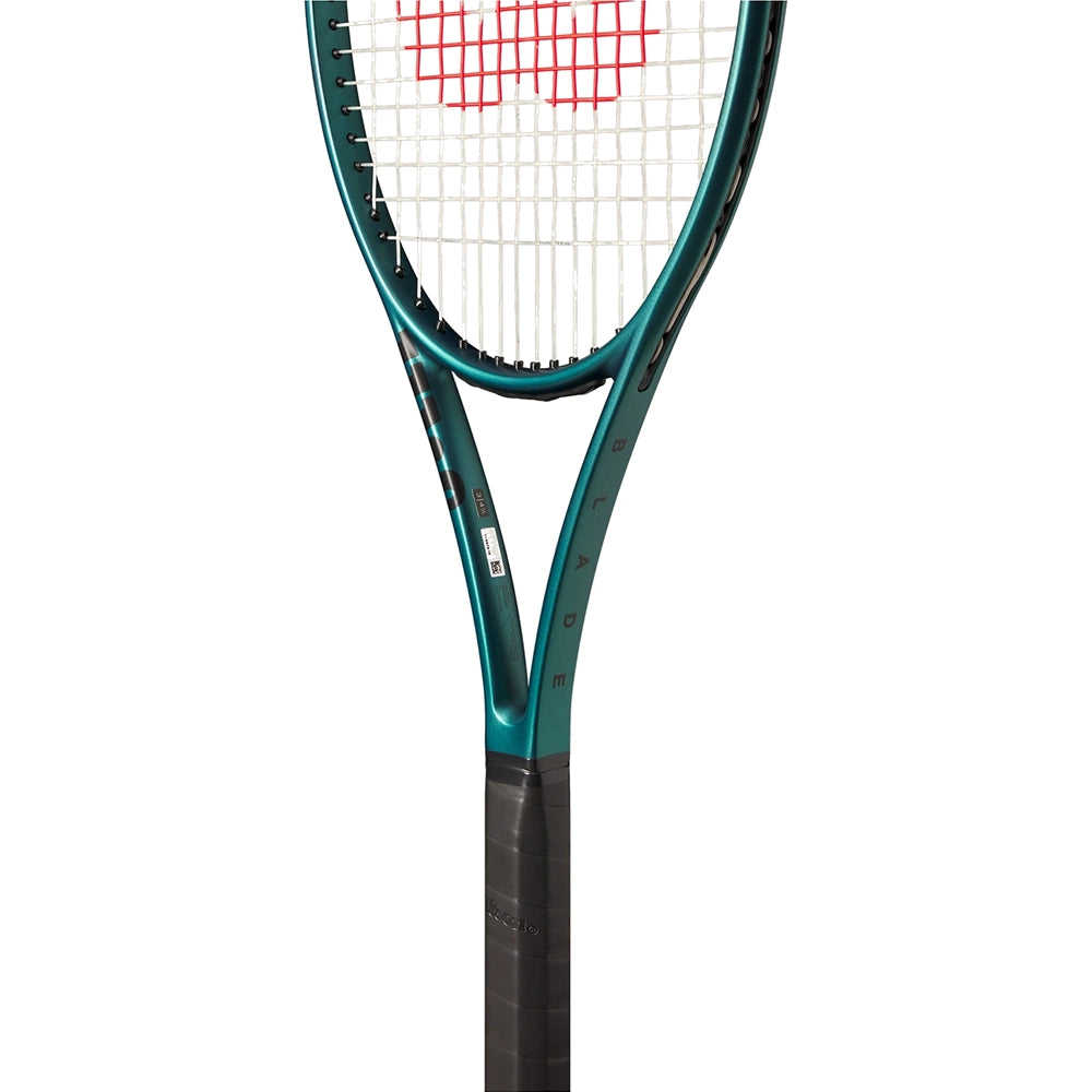 Wilson Blade 98 (16x19) V9 Tennis Racquet
