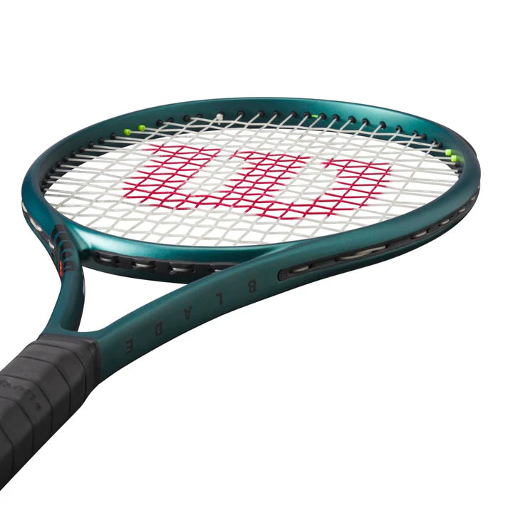 Wilson Blade 100 v9 Tennis Racquet