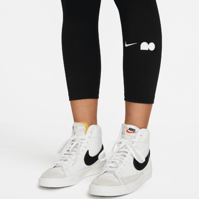 Nike Women's Court Dri-FIT Advantage No-Sew Tight