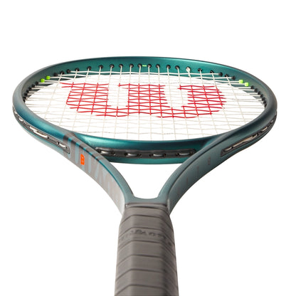 Wilson Blade 98 (16x19) V9 Tennis Racquet