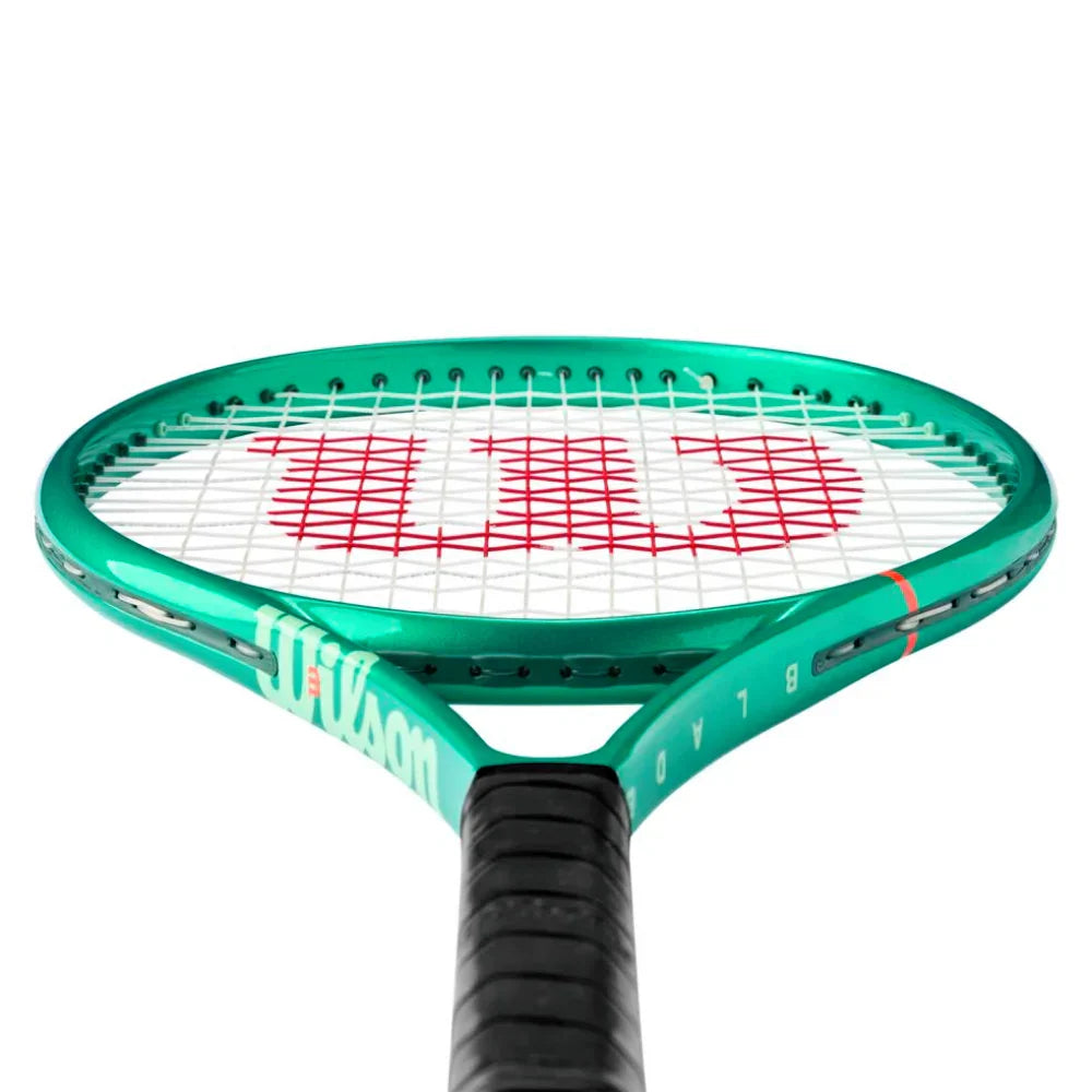 Wilson Blade 25 V10 2026 - Junior Wilson